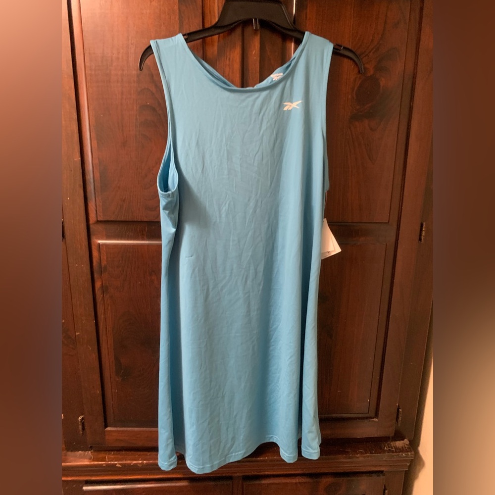 NWT New Reebok women blue teal athletic dress sleeveless Large L tank Easter